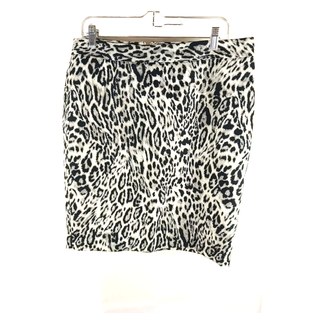 Worthington Women's Skirt Size 12 Short Leopard Print Gray Black White